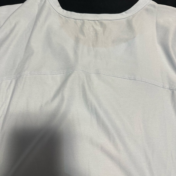 Old Navy women’s active tunic top - Picture 5 of 5